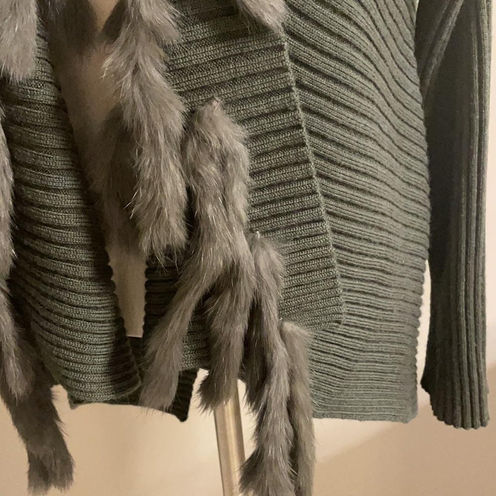 São Paulo green wool cardigan sweater with cascade rabbit fur open front Large - Picture 4 of 14